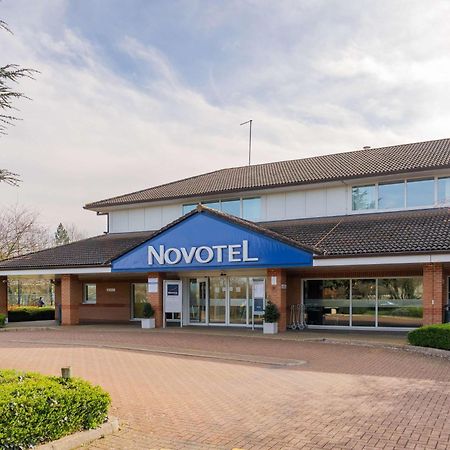 Novotel Milton Keynes Buitenkant foto
